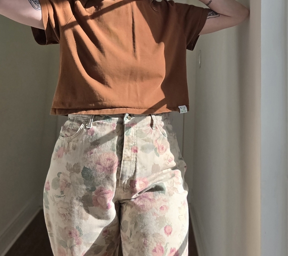 Vintage Floral Jeans - Picture 2 of 5